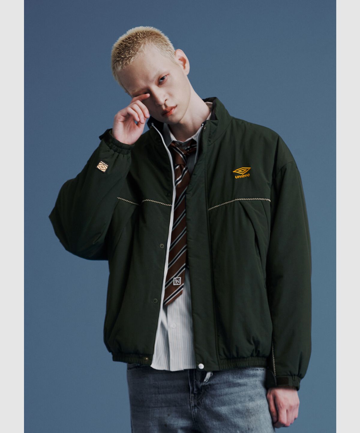 엄브로(UMBRO) 더비클럽 논사시 스탠넥 패딩 봄버 자켓 그린 UR321CPJ92