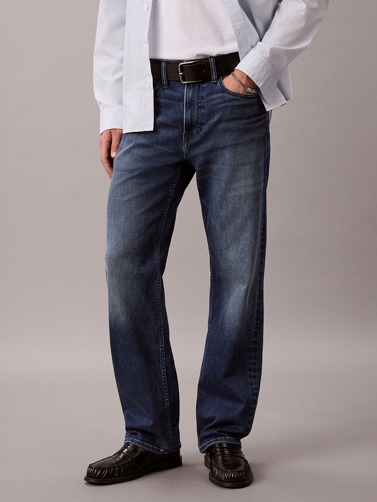 캘빈클라인 진(CALVIN KLEIN JEANS) 90s 스트레이트 다크 블루 문 써모 데님 4RH789G 8YL