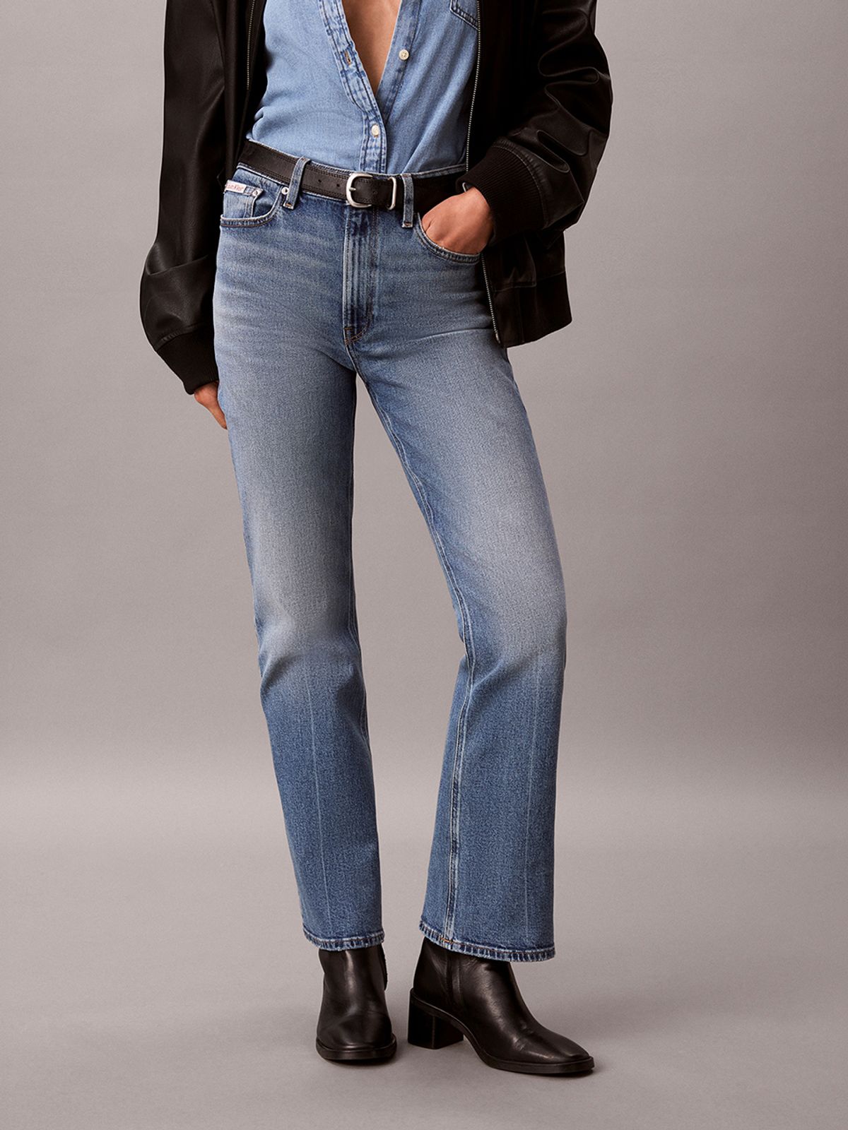 캘빈클라인 진(CALVIN KLEIN JEANS) 여성 하이라이즈 부츠컷 빈티지 안데스 데님 47J769G 4L1