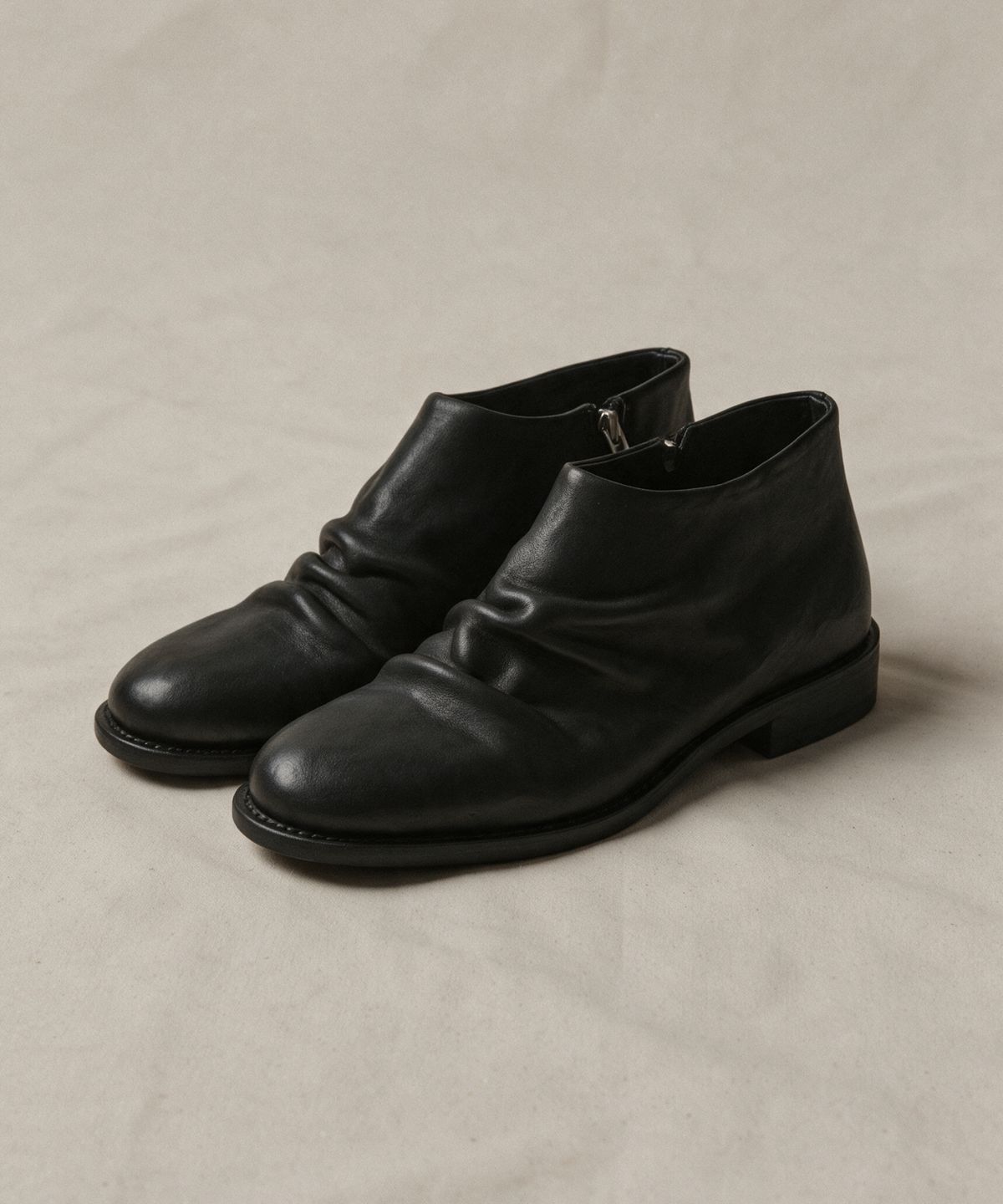 모노리스(MONOLESS) [허율x모노리스] DRAPE (BLACK)