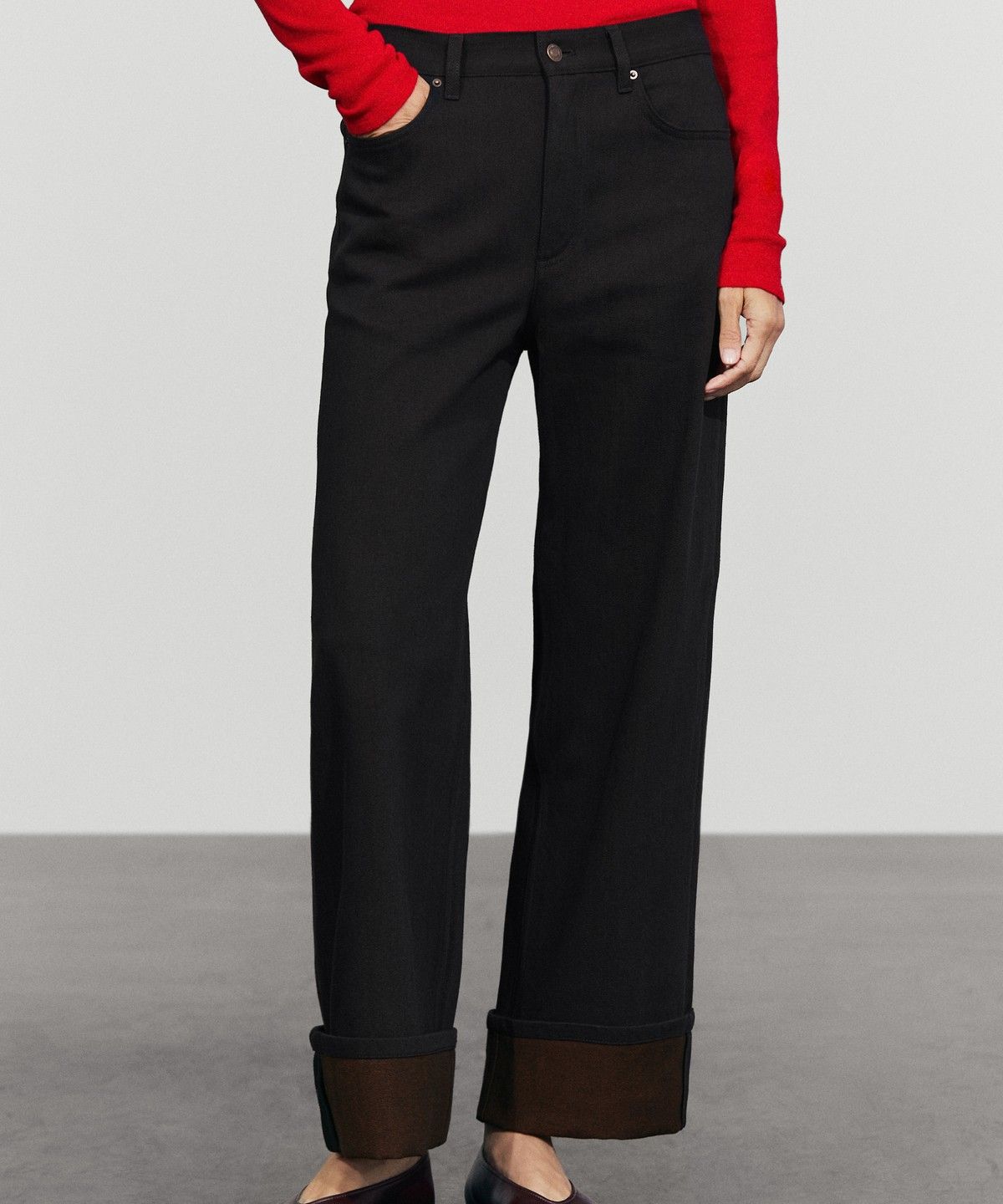 마시모두띠(MASSIMO DUTTI) 와이드 레그 미드라이즈 턴업 디테일 진