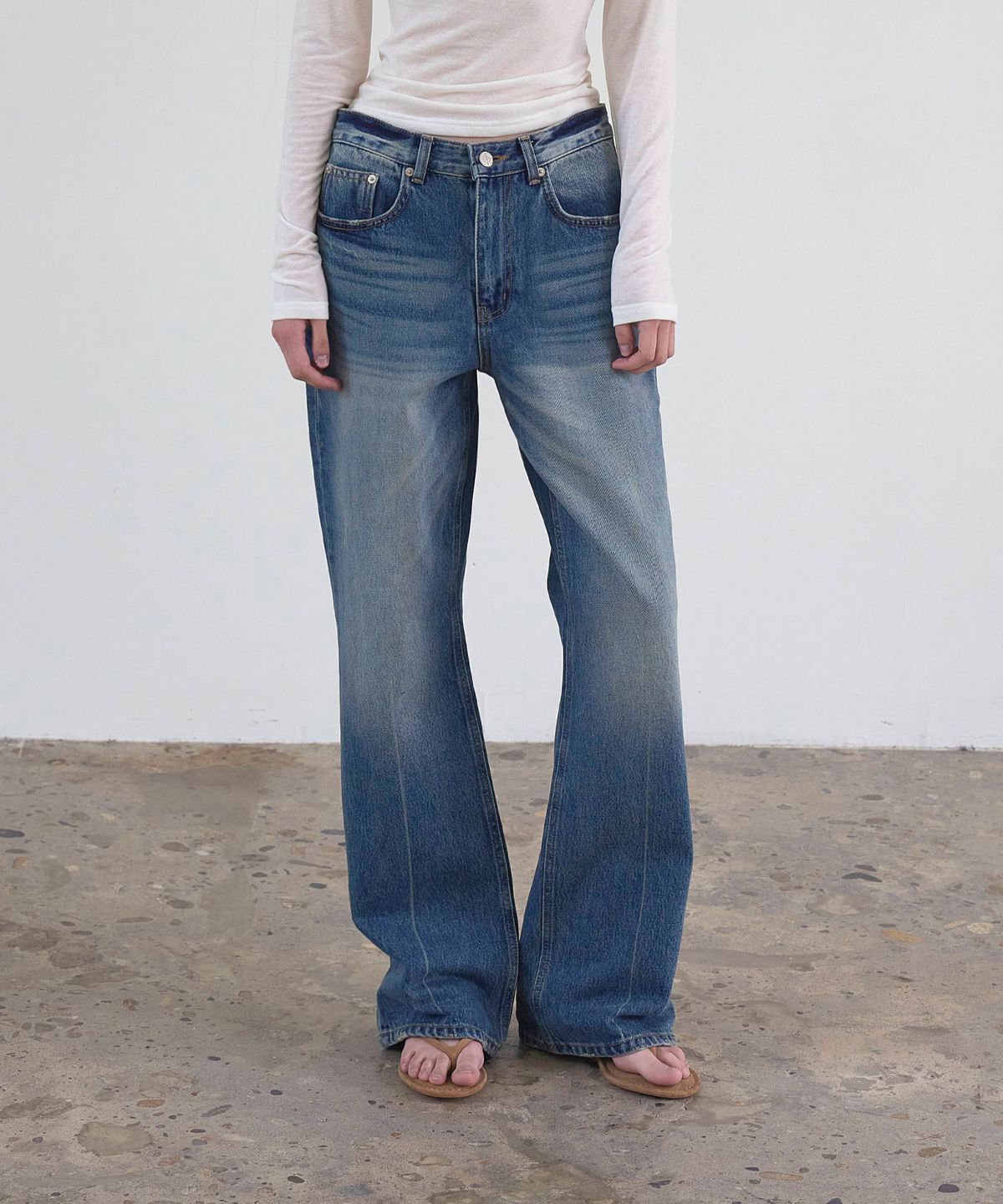 신앤리(SSIN AND LEE) Hailey Washed Denim Pants Mid Blue