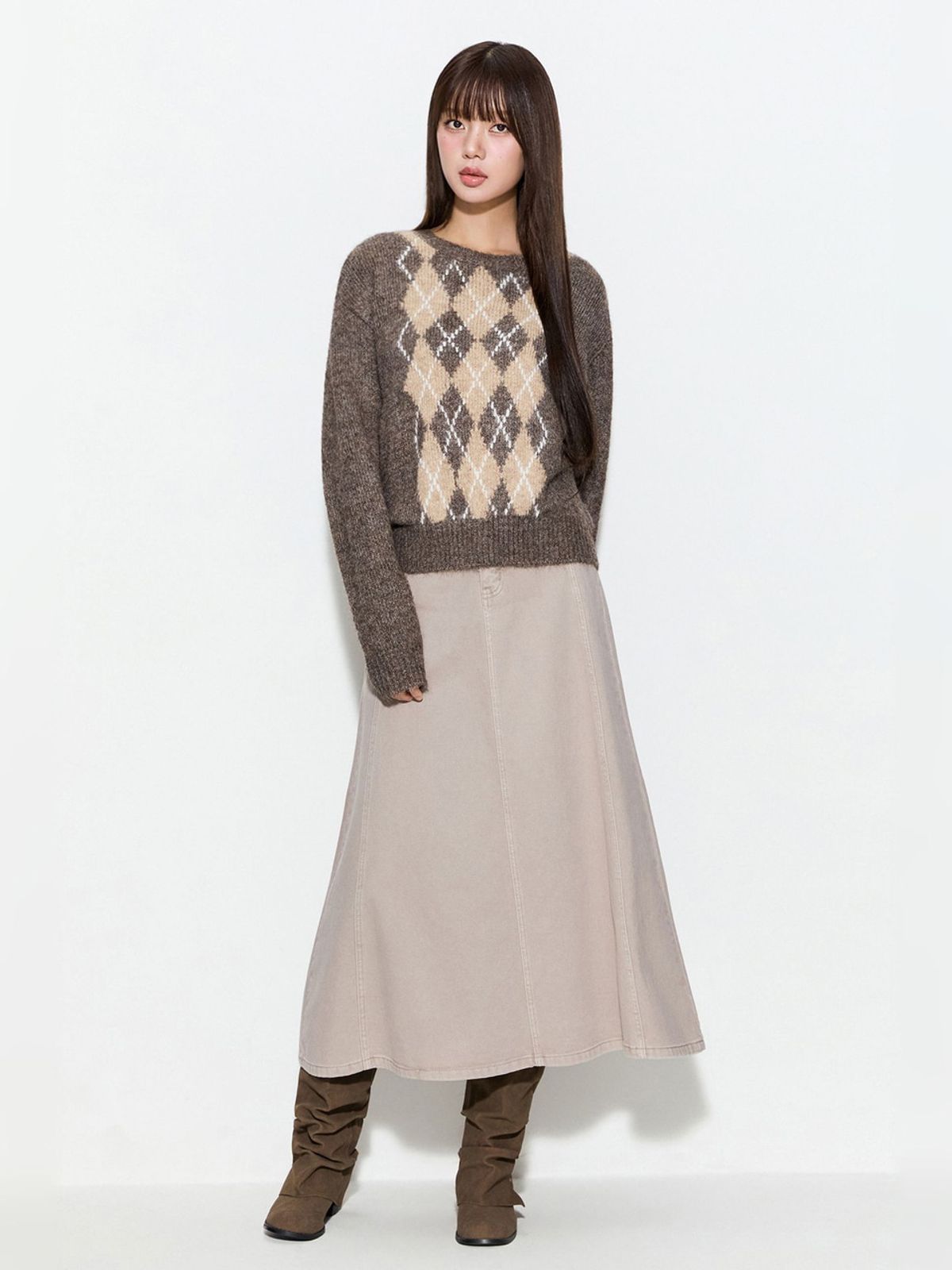 미쏘(MIXXO) 헤어리 아가일 니트_MIWKAGV32T