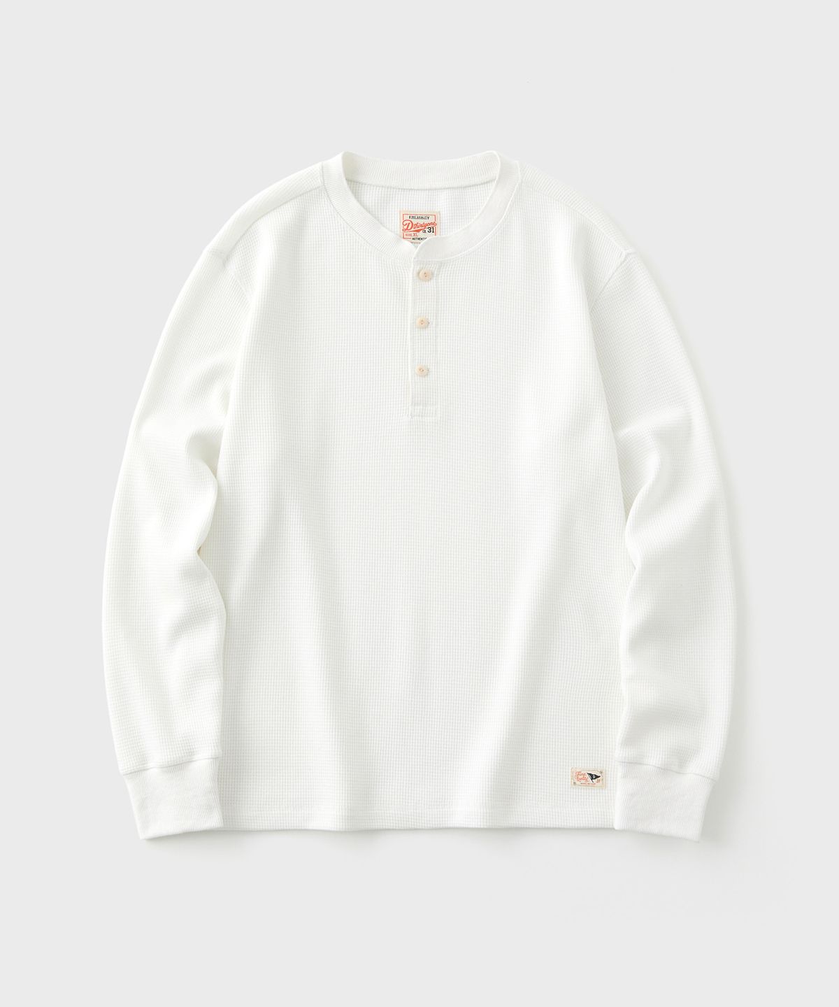 디써티원(DTHIRTYONE) Washed Heavy Waffle Henley Neck Long Sleeve (White)