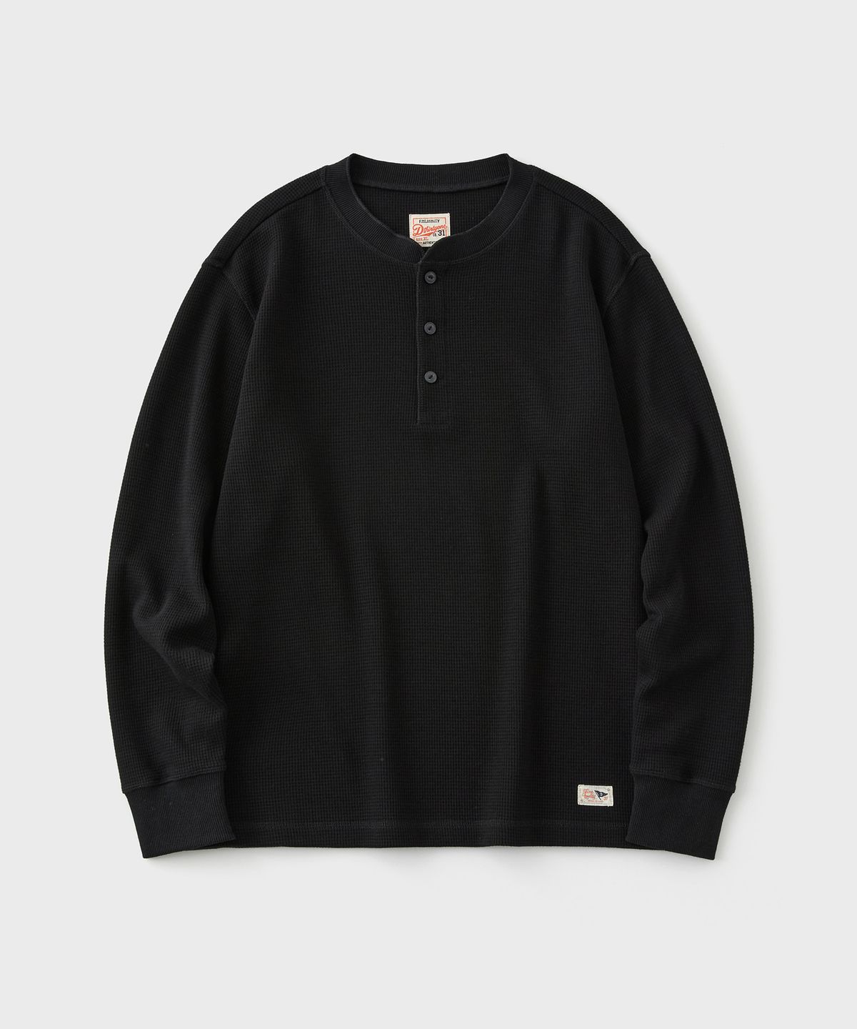 디써티원(DTHIRTYONE) Washed Heavy Waffle Henley Neck Long Sleeve (Black)