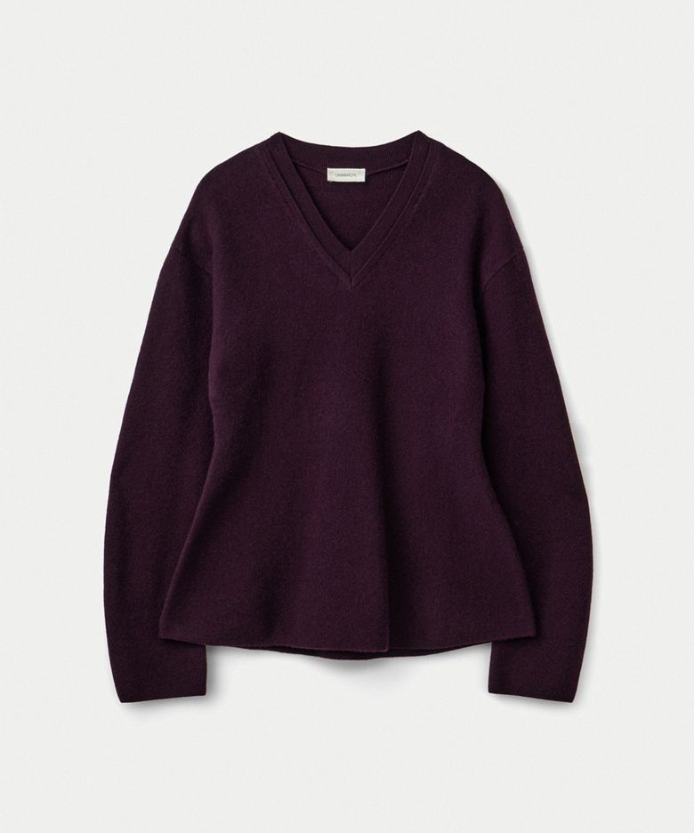 Wool cashmere curved sleeve v neck pullover_Black berry