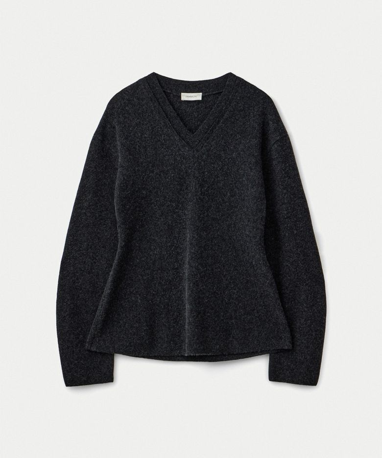 Wool cashmere curved sleeve v neck pullover_Graphite