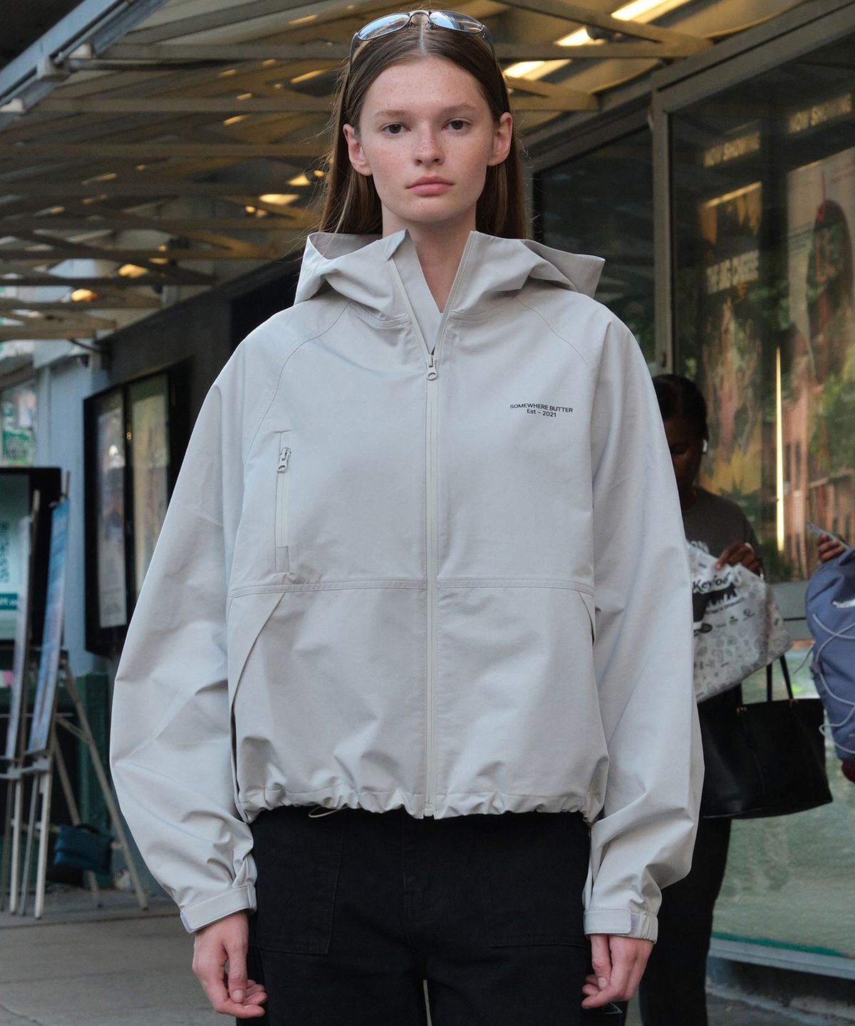 썸웨어버터(SOMEWHEREBUTTER) Cedar Wind Jacket - Light Grey