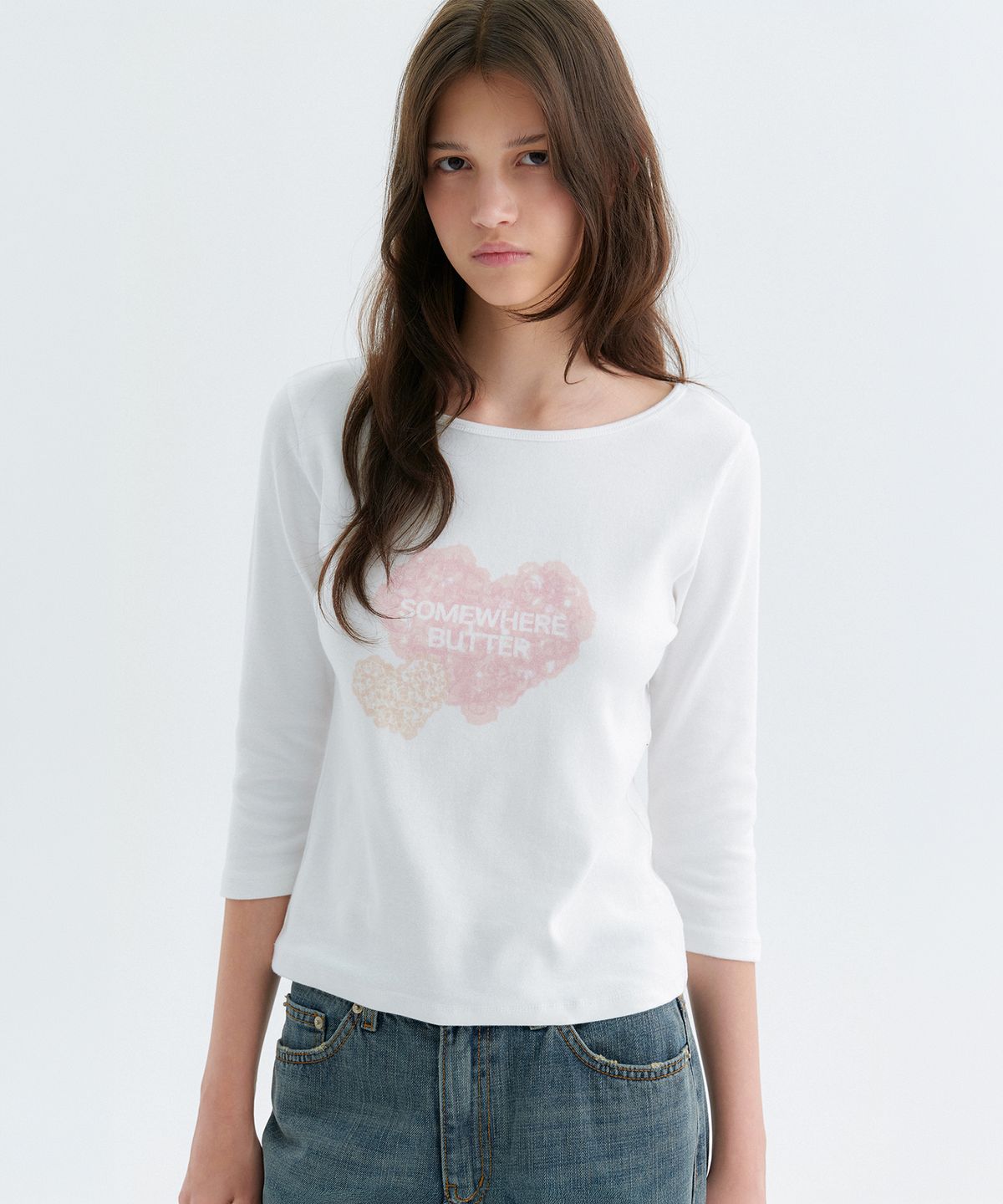 썸웨어버터(SOMEWHEREBUTTER) Bubble Heart Logo Top - Ivory
