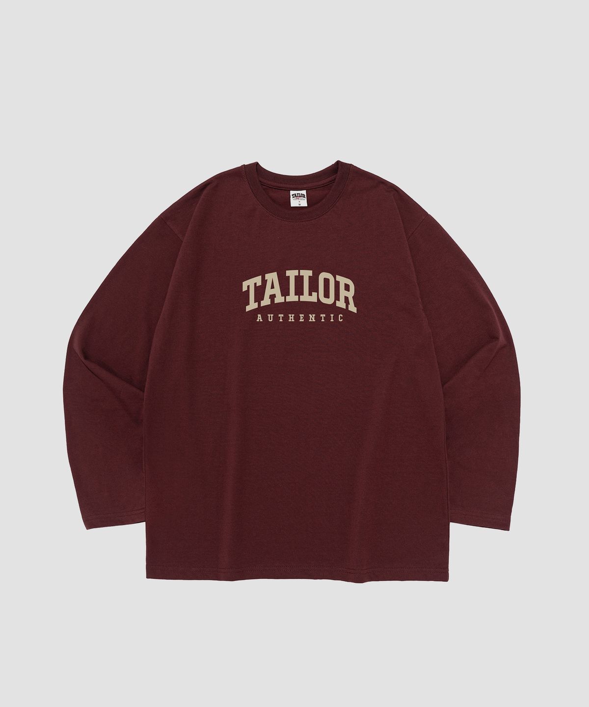 테일러 스튜디오(TAILOR STUDIO) 엔비엘 하프 로고 롱슬리브 (와인)