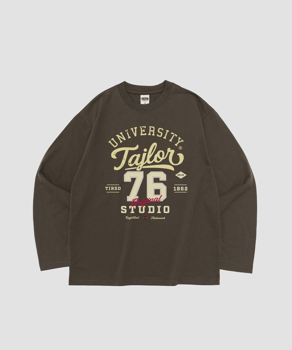 테일러 스튜디오(TAILOR STUDIO) 유니버시티 76 그래픽 롱슬리브 (카키)