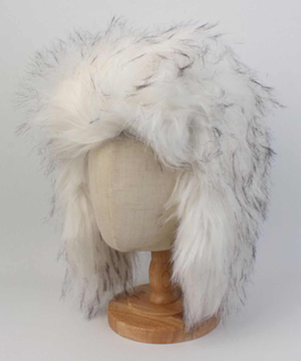 유니버셜 케미스트리(UNIVERSAL CHEMISTRY) Two Tone Fur White Aviator Hat 귀달이모자