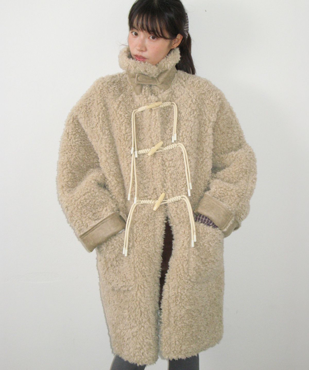 론론(RONRON) HIGH NECK TOGGLE HALF COAT BEIGE