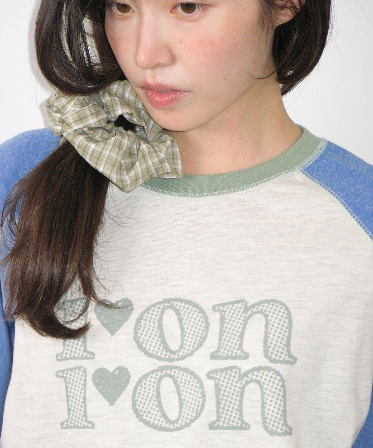 론론(RONRON) FADED LOGO RAGLAN LONG SLEEVE BLUE