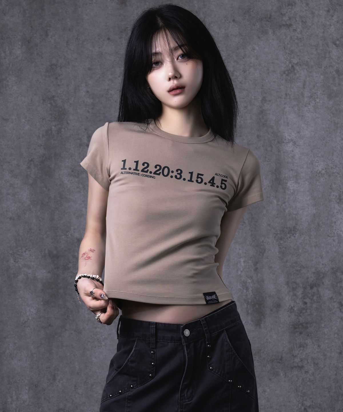 알트코드 아카이브(ALTCODE ARCHIVE) ALT 시퀀스 슬림탑 더스트 베이지