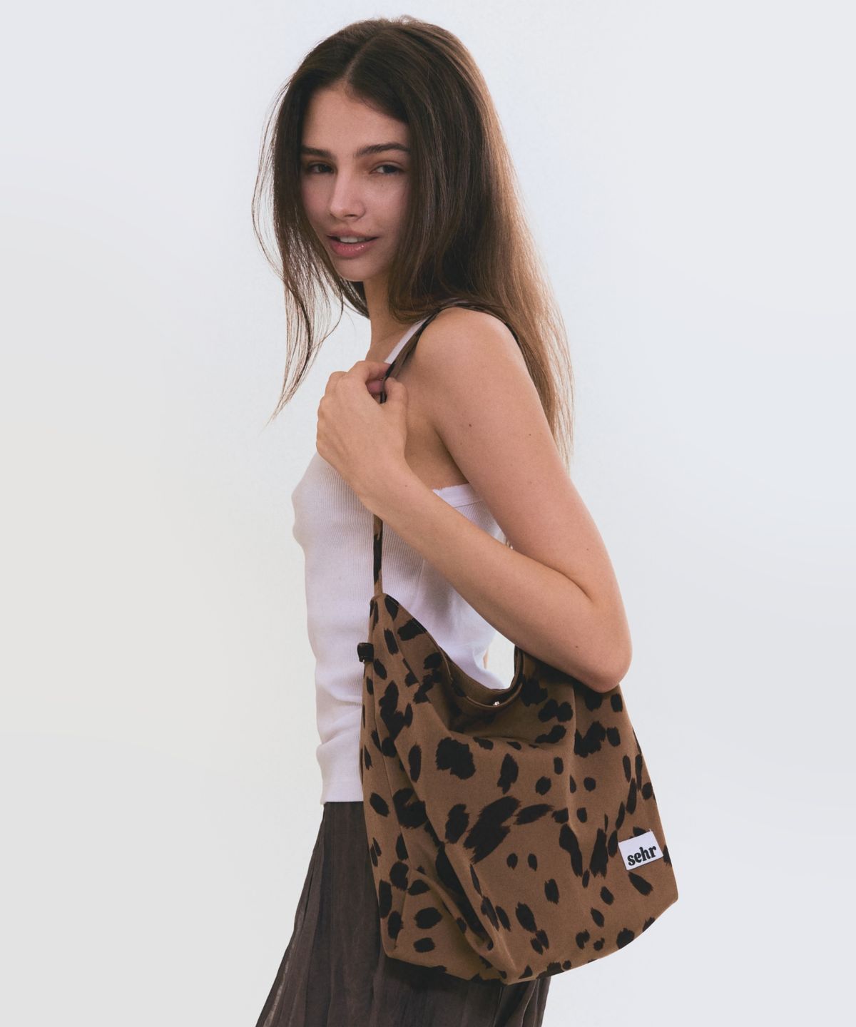 세르(SEHR) Leopard Spot Medium Bucket Bag (Mocha)