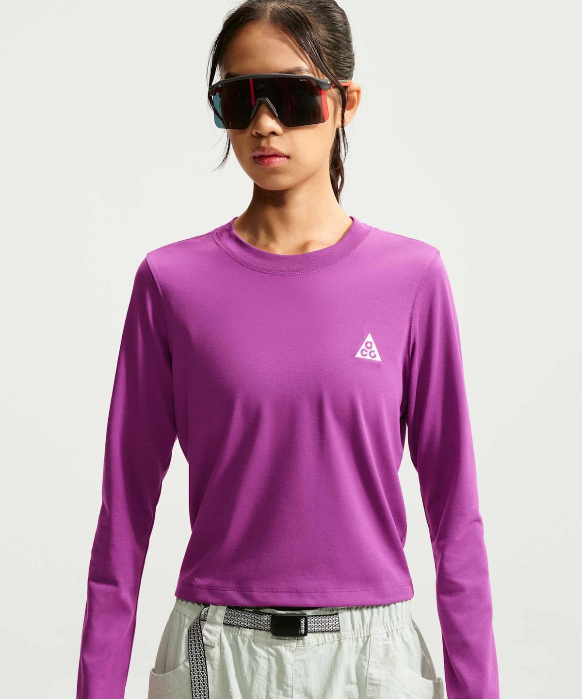 나이키(NIKE) ACG 드라이 핏 긴소매 탑 W - 볼드 베리:서밋 화이트 / IO0575-505
