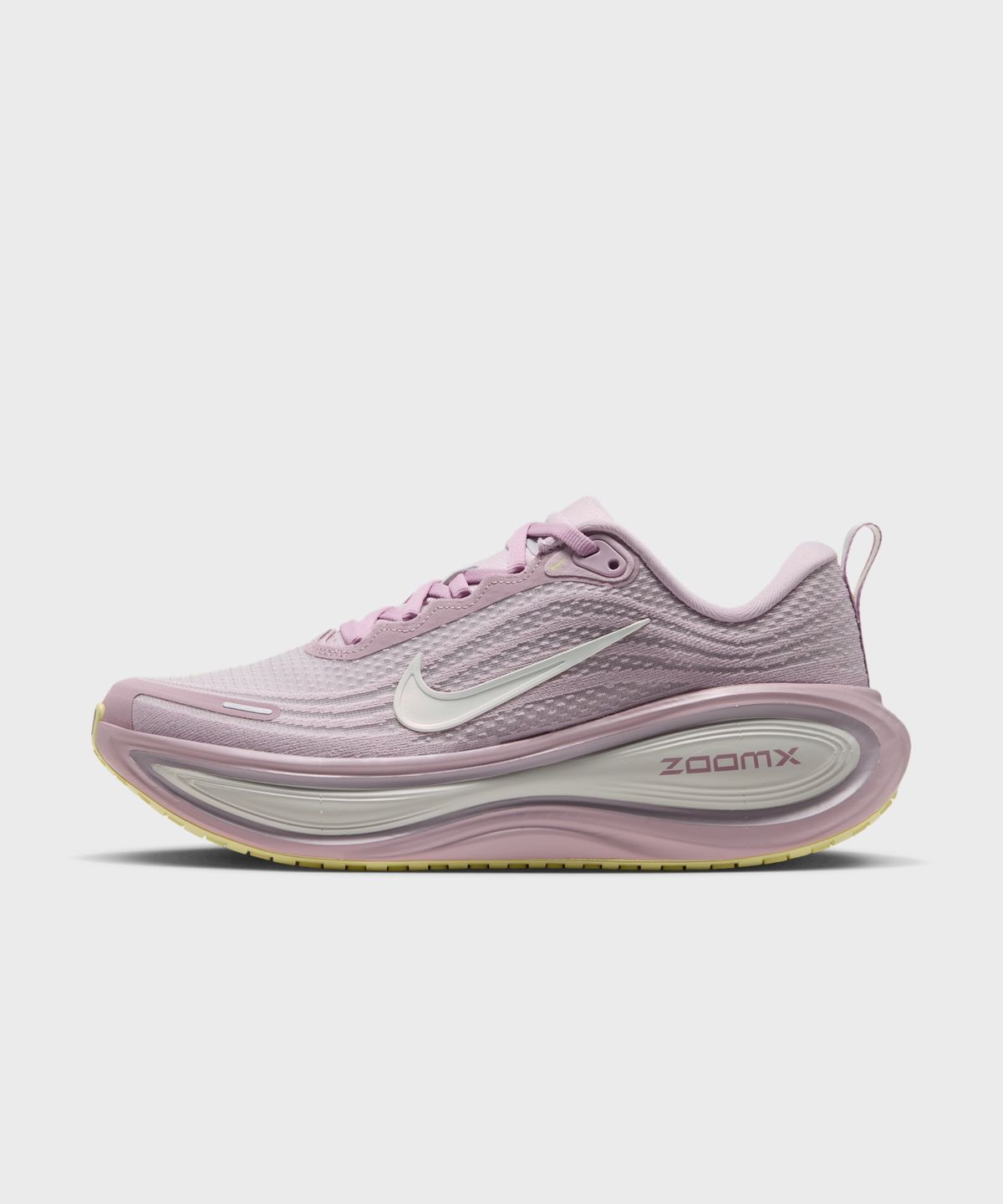 나이키(NIKE) 보메로 플러스 W - 파티클 로즈:실버 라일락:라이트 본:세일 / HV8154-609