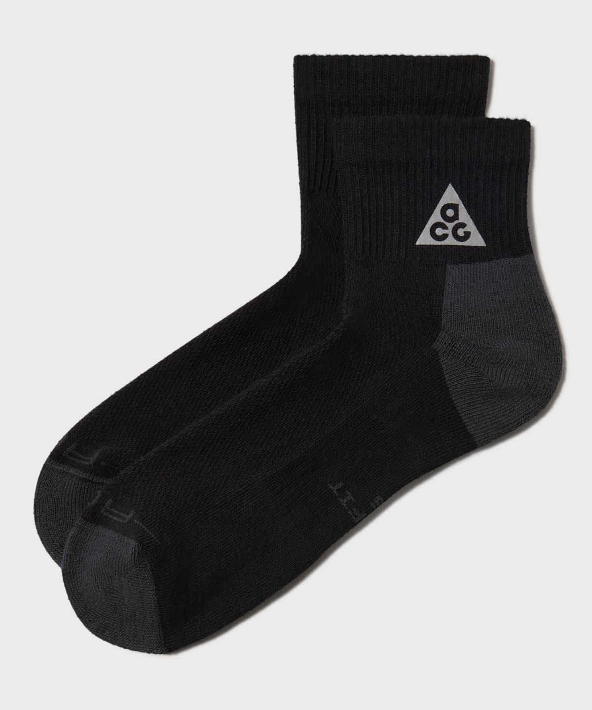 나이키(NIKE) ACG 에브리데이 엘리베이티드앵클 삭스(1켤레) - 블랙:다크 스모크 그레이 / IH8648-010