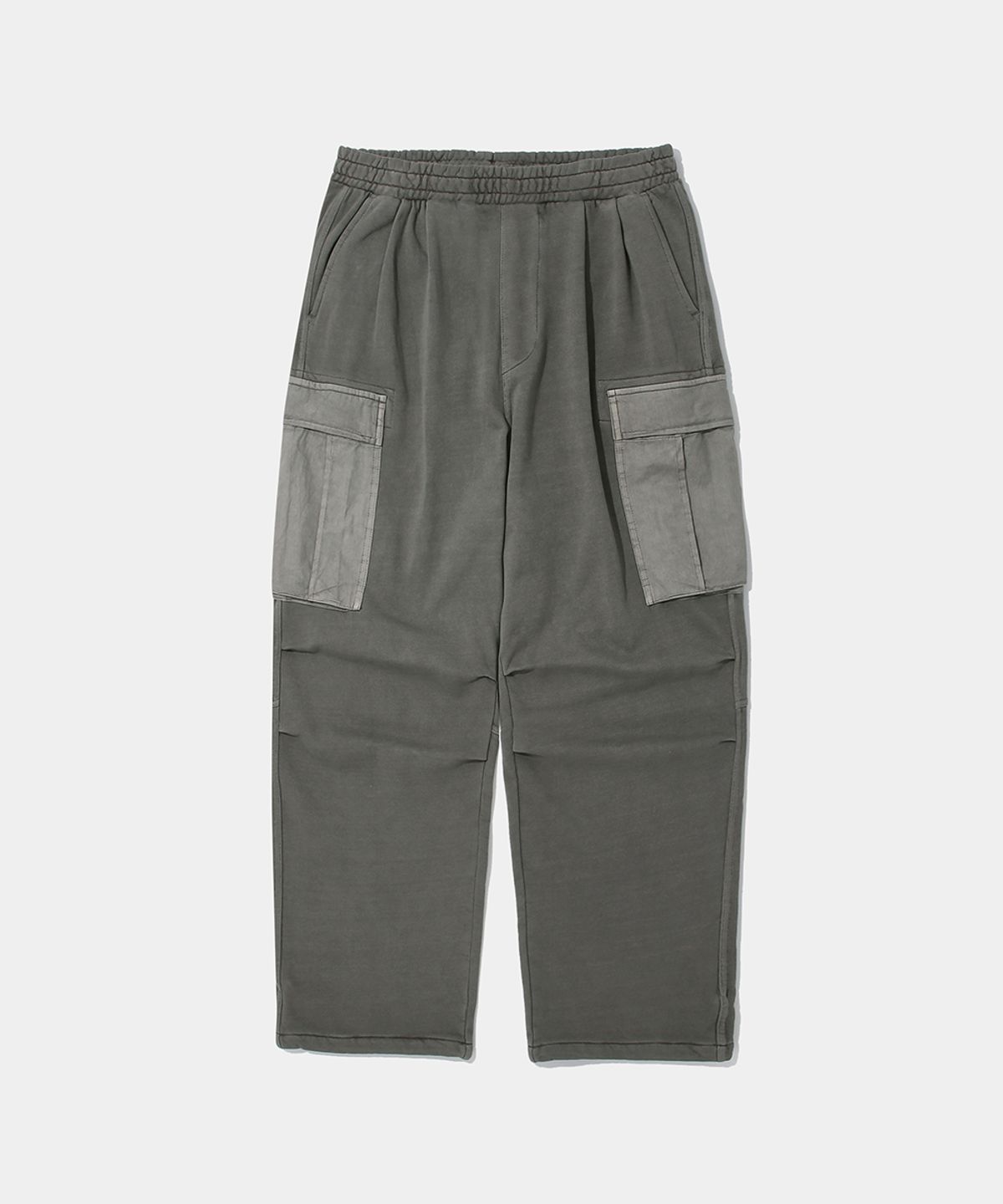 컬럼비아 유니버시티(COLUMBIA UNIVERSITY) UTILITY POCKET DYED FLEECE WIDE SWEATPANTS_KHAKI