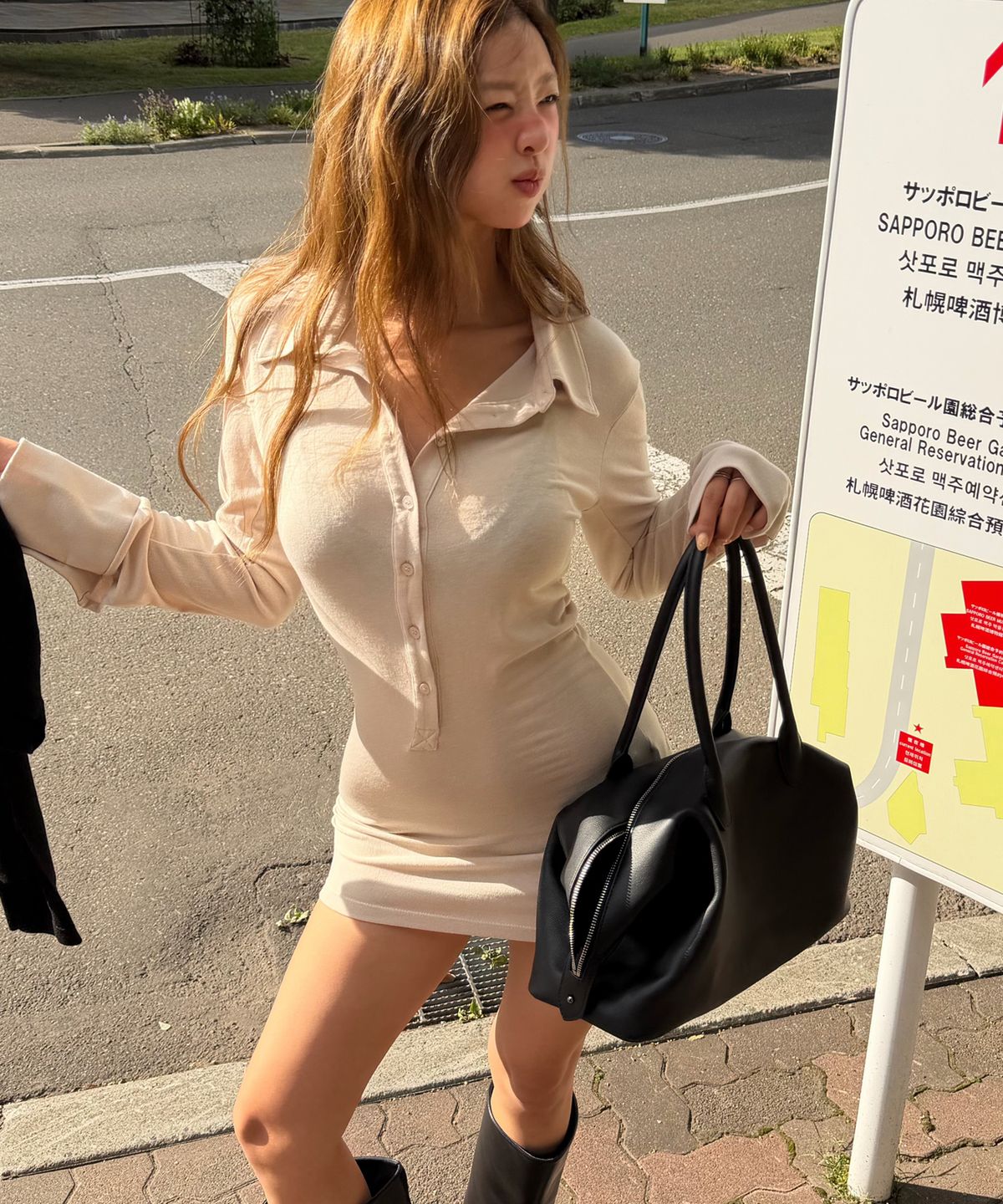 코모레비뮤지엄(KOMOREBI MUSEUM) 카우레더 2-way 스퀘어&라운드 볼링백 l B27
