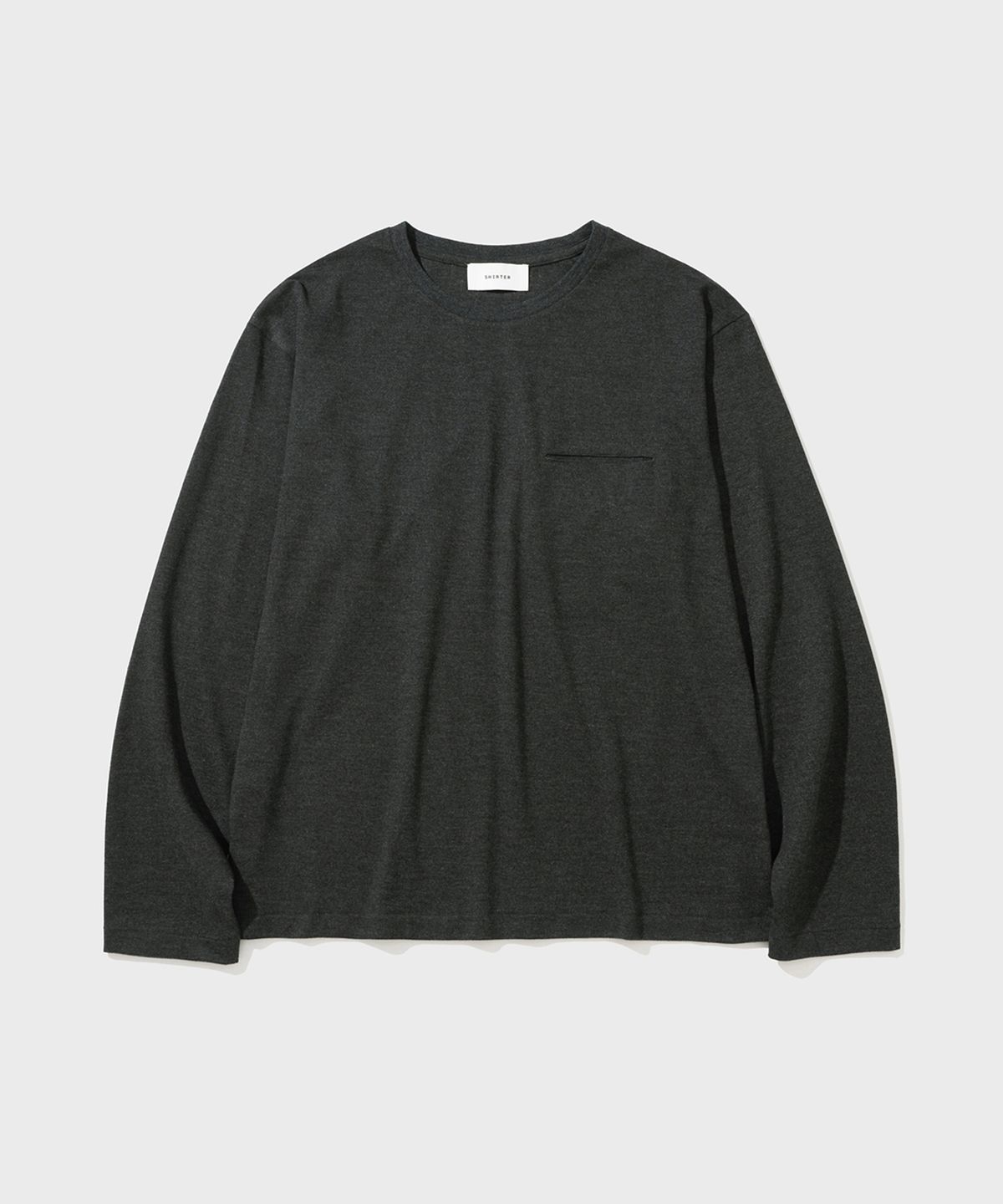 셔터(SHIRTER) SLIT POCKET LS T-SHIRT (C/BLACK)
