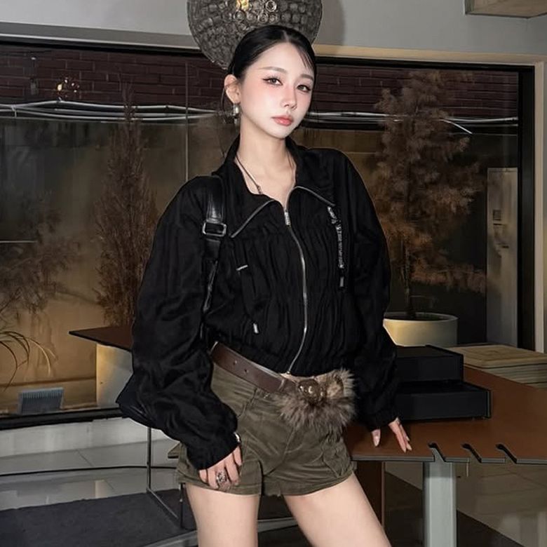 [전략] 셔링 볼륨 숏점퍼 ES3TZ800