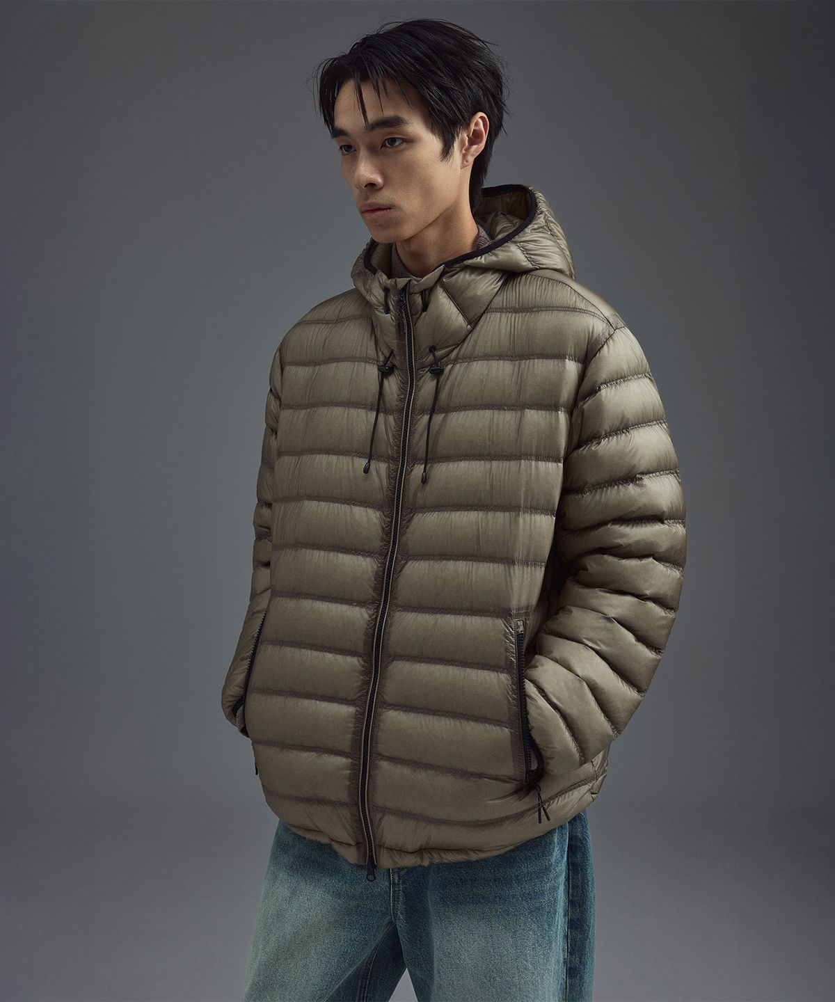 일꼬르소(IL CORSO) 화이트 구스 시어 경량 다운 자켓 베이지