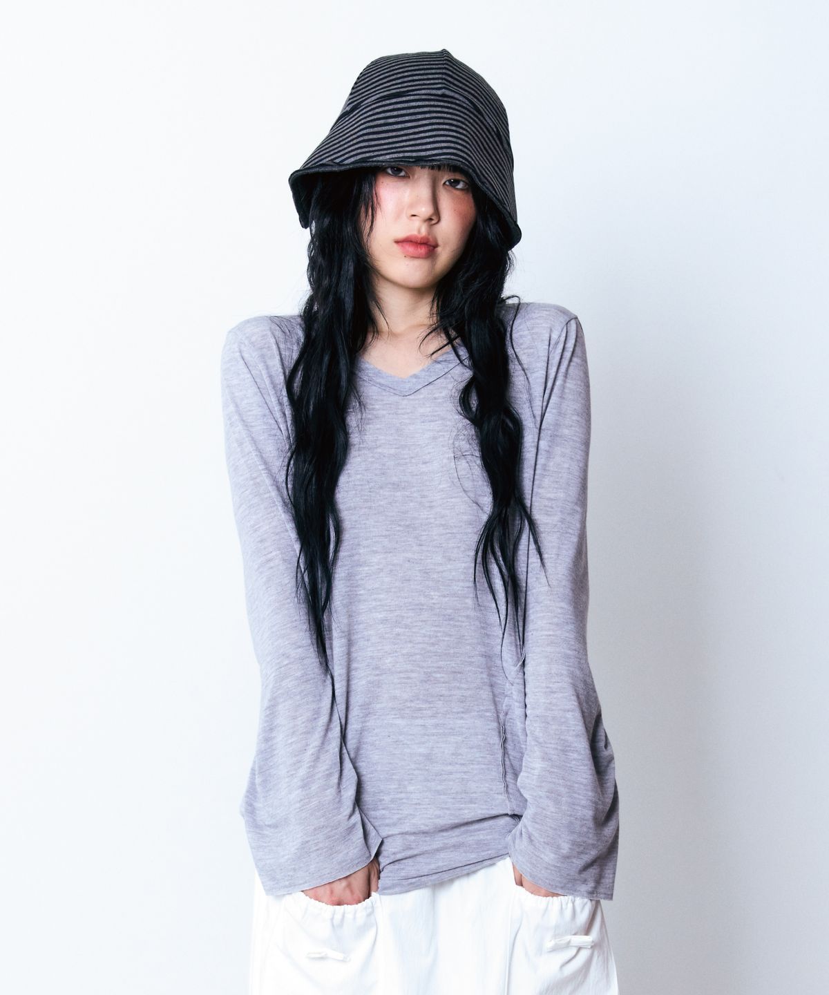 구월십일(GUWOLSIBIL) Neck Layer Long Sleeveless Grey Melange