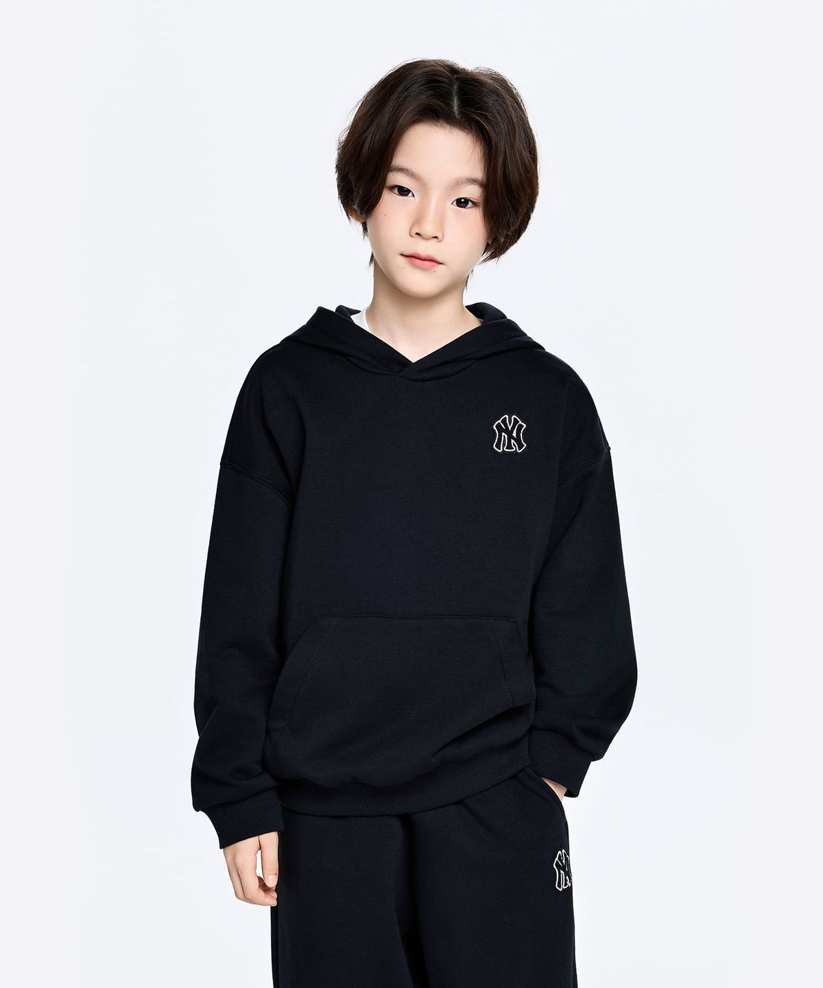 엠엘비 키즈(MLB KIDS) 스포티브 베이직 스몰로고 기모 후드티 NY (Black)