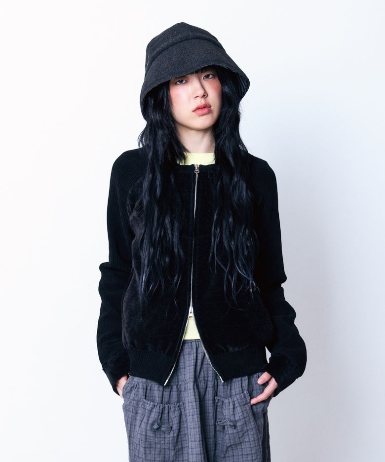Soft Line Shirring Zip-up Black
