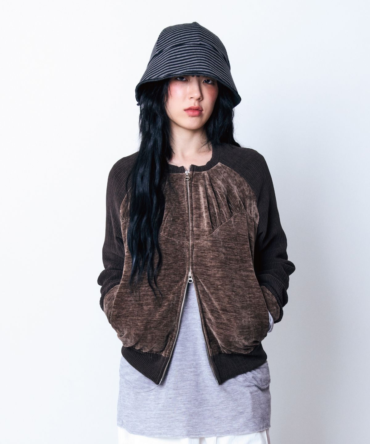 구월십일(GUWOLSIBIL) Soft Line Shirring Zip-up Brown