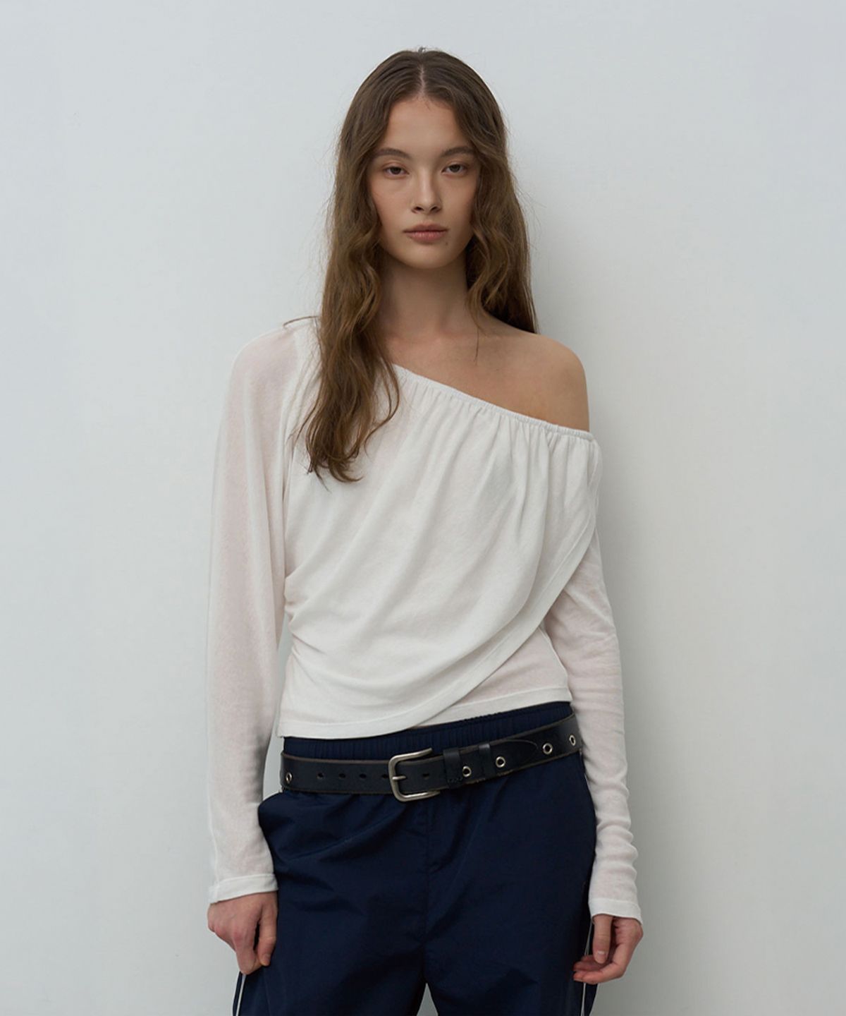프리퍼프리퍼(PREFERPREFER) Draped Layered Top (White)