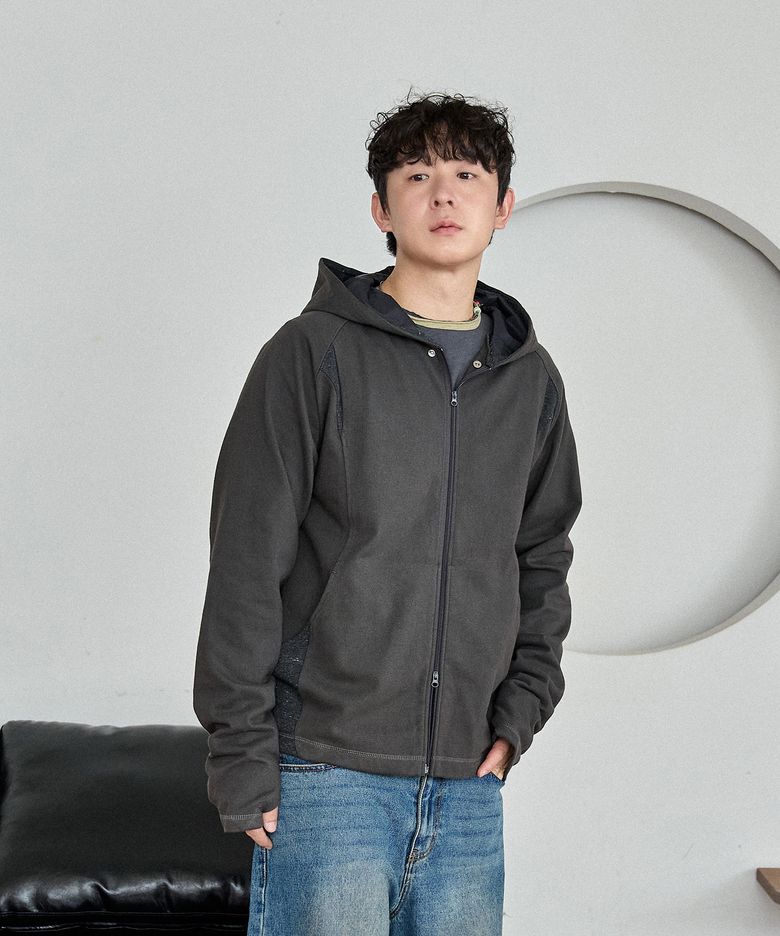 [담OOTD x WMC] 커브드 라인 후드집업_CHARCOAL GREY