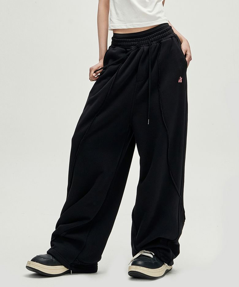Diagonal Panel Raw Edge Sweat Pants - Black