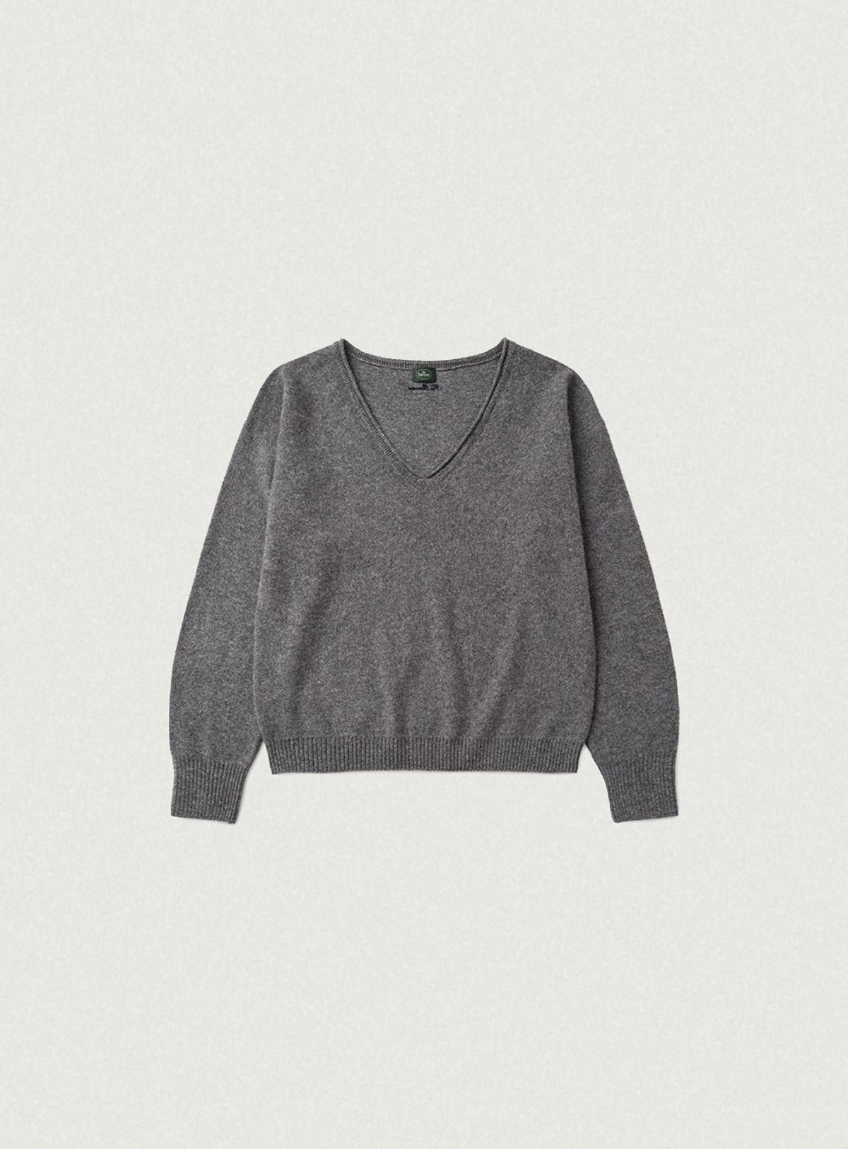 더바넷(THEBARNNET) Mild Deep V-neck Cashmere Knit_Charcoal