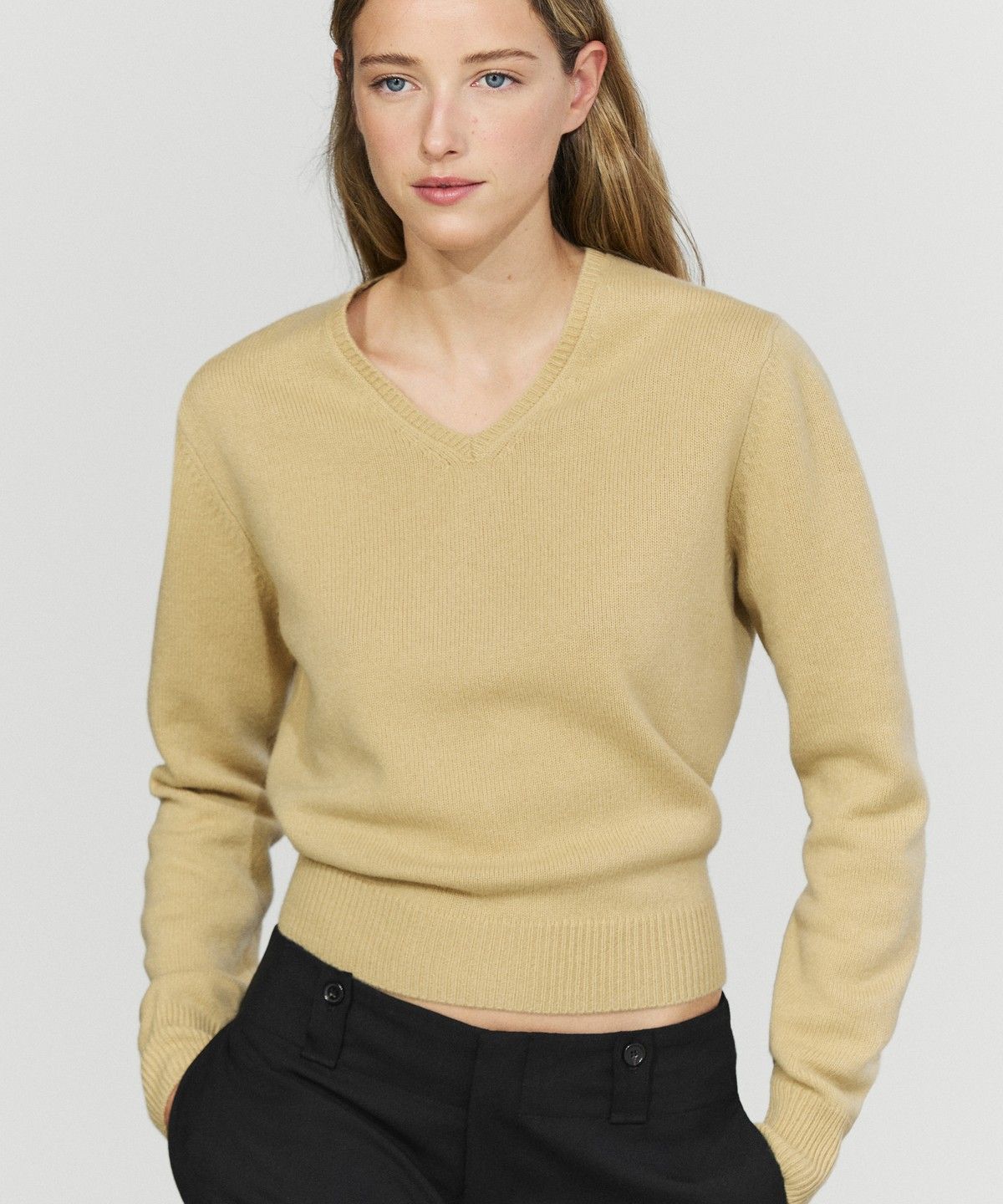 마시모두띠(MASSIMO DUTTI) 100% 울 하이 V넥 긴소매 리브 니트 스웨터