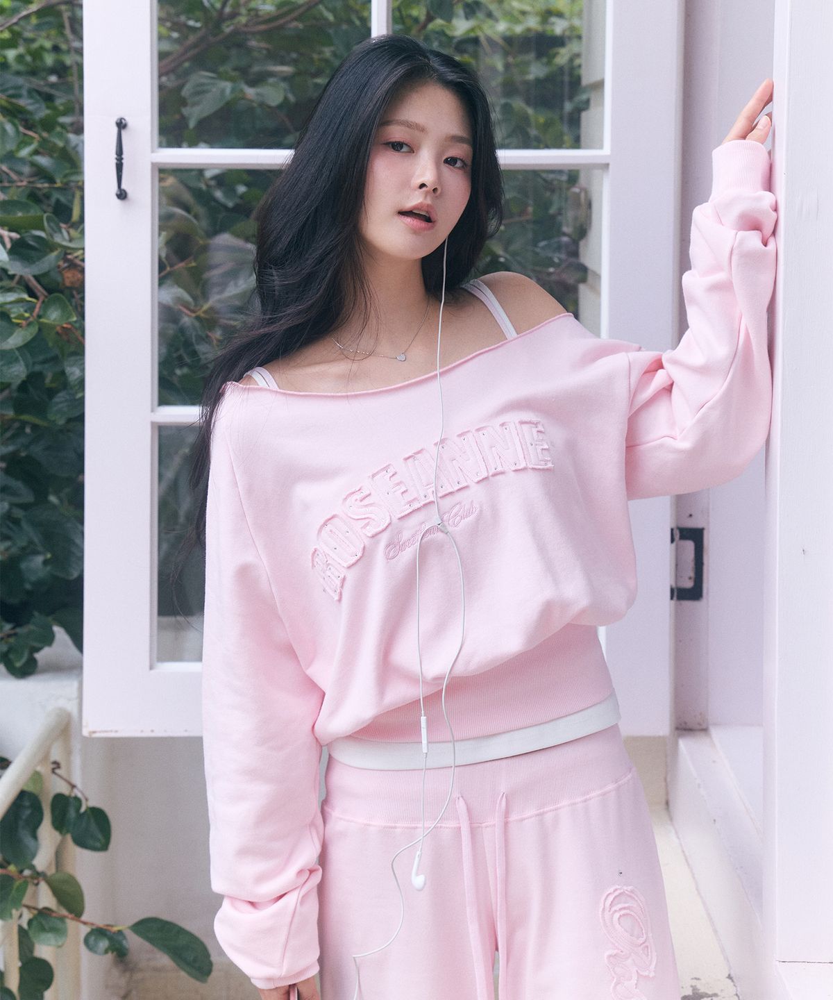 로잔느(ROSEANNE) Sweetheart Club One-Shoulder Sweatshirt (Pink)