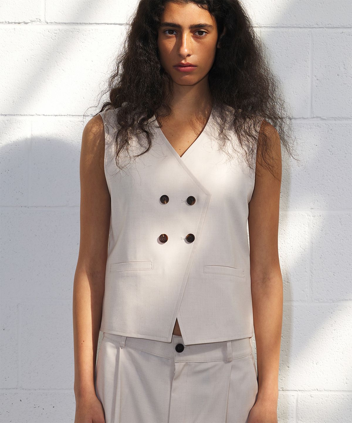 지지비샤(JIJIVISHA) MILK CREAM VEST (CREAM)