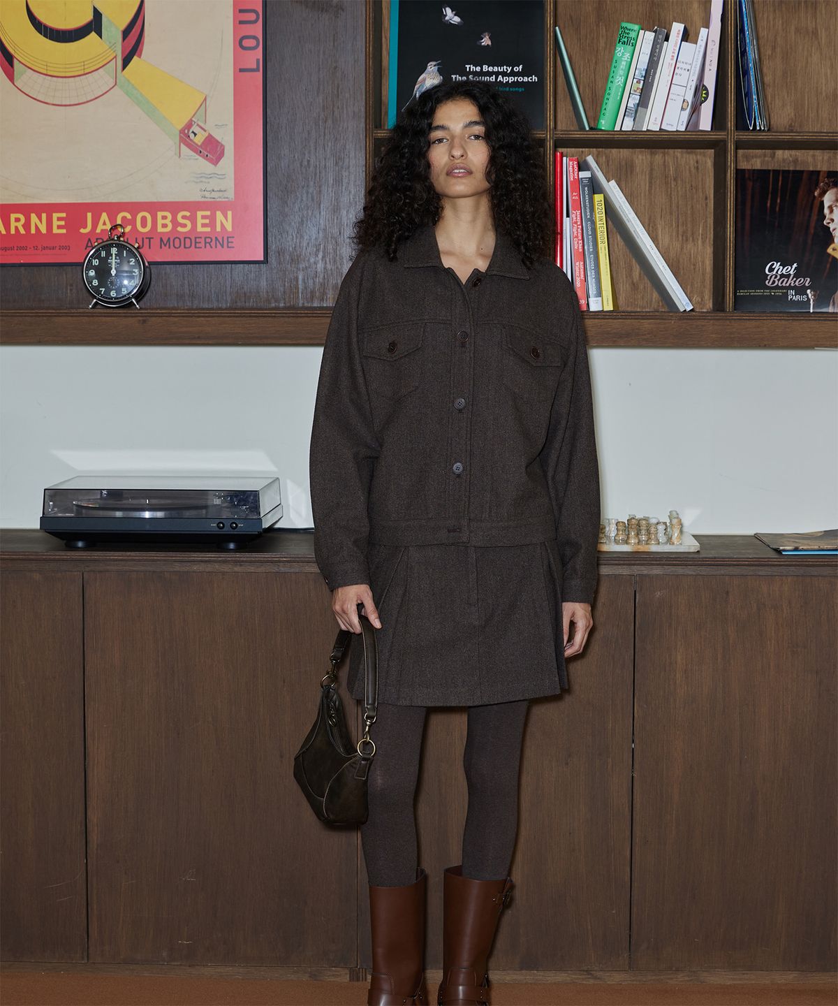 지지비샤(JIJIVISHA) WOOL MINI SKIRT (BROWN)
