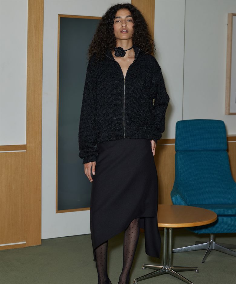 WAVY LONG SKIRT (BLACK)
