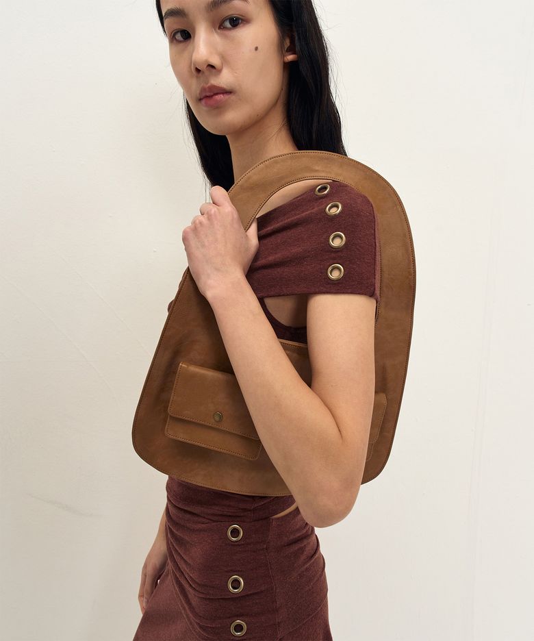 WRINKLED UNBALANCED TOP (BROWN)