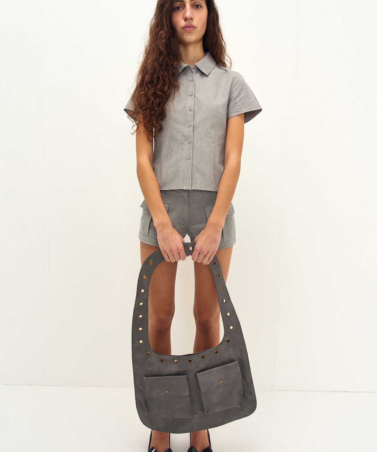 지지비샤(JIJIVISHA) MOONLIT SHORTS (GRAY)