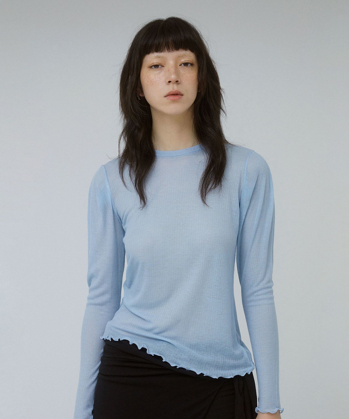 티백(TIBAEG) 리 쁘띠 턱 울 텐셀 티셔츠 블루 RE PETIT TUCK WOOL TENCEL T-SHIRTS