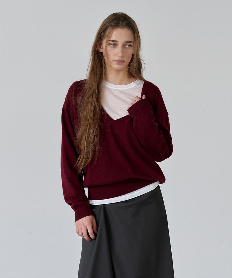 울 블렌드 딥 브이넥 니트BURGANDY