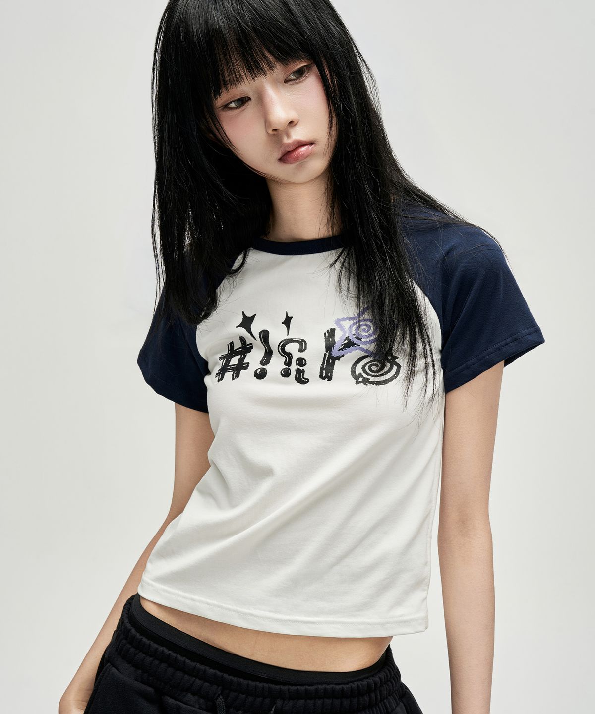 히쇼(HISYO) Glitch Logo Reglan T-Shirts - White