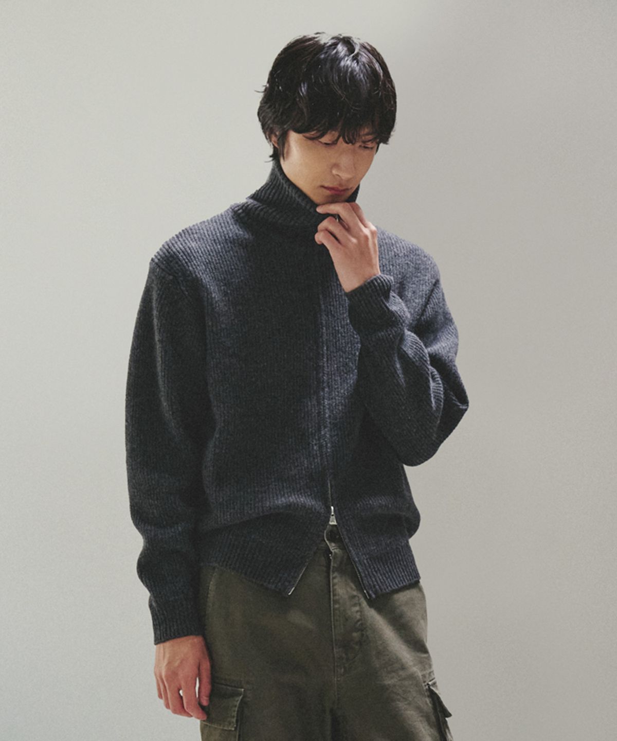 유니온블루(UNION BLUE) ASPEN FULL ZIP-UP SWEATER [CHARCOAL]