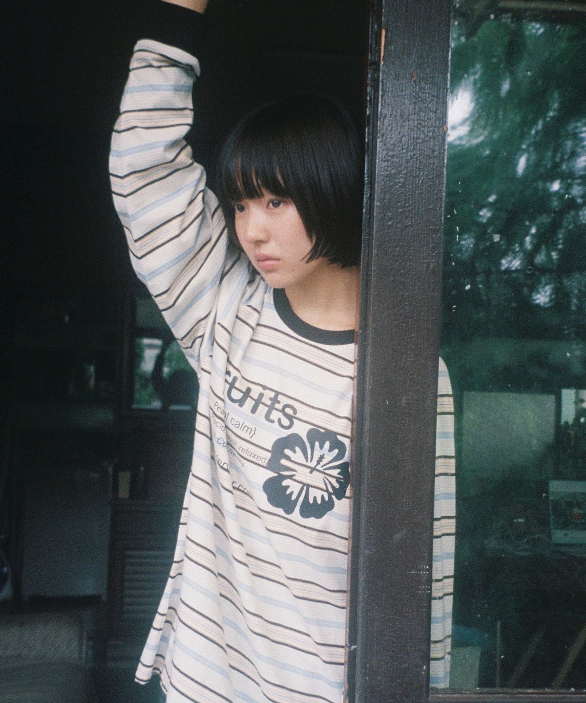 원더비지터(WONDERVISITOR) fruits stripe Raglan LS-T [Ivory]
