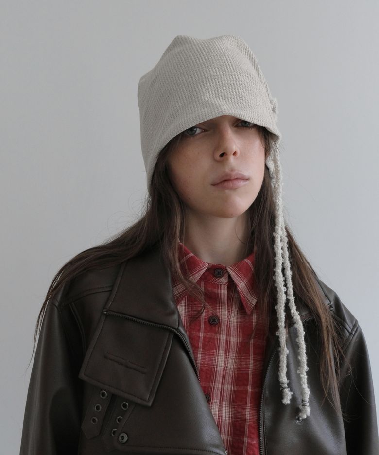 LACE-UP BEANIE [BEIGE]