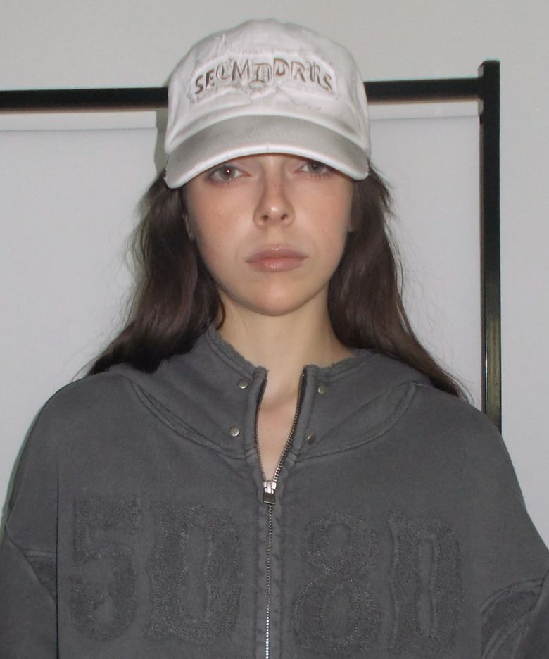 DIRTY WASHED APPLIQUE BALL CAP [IVORY]